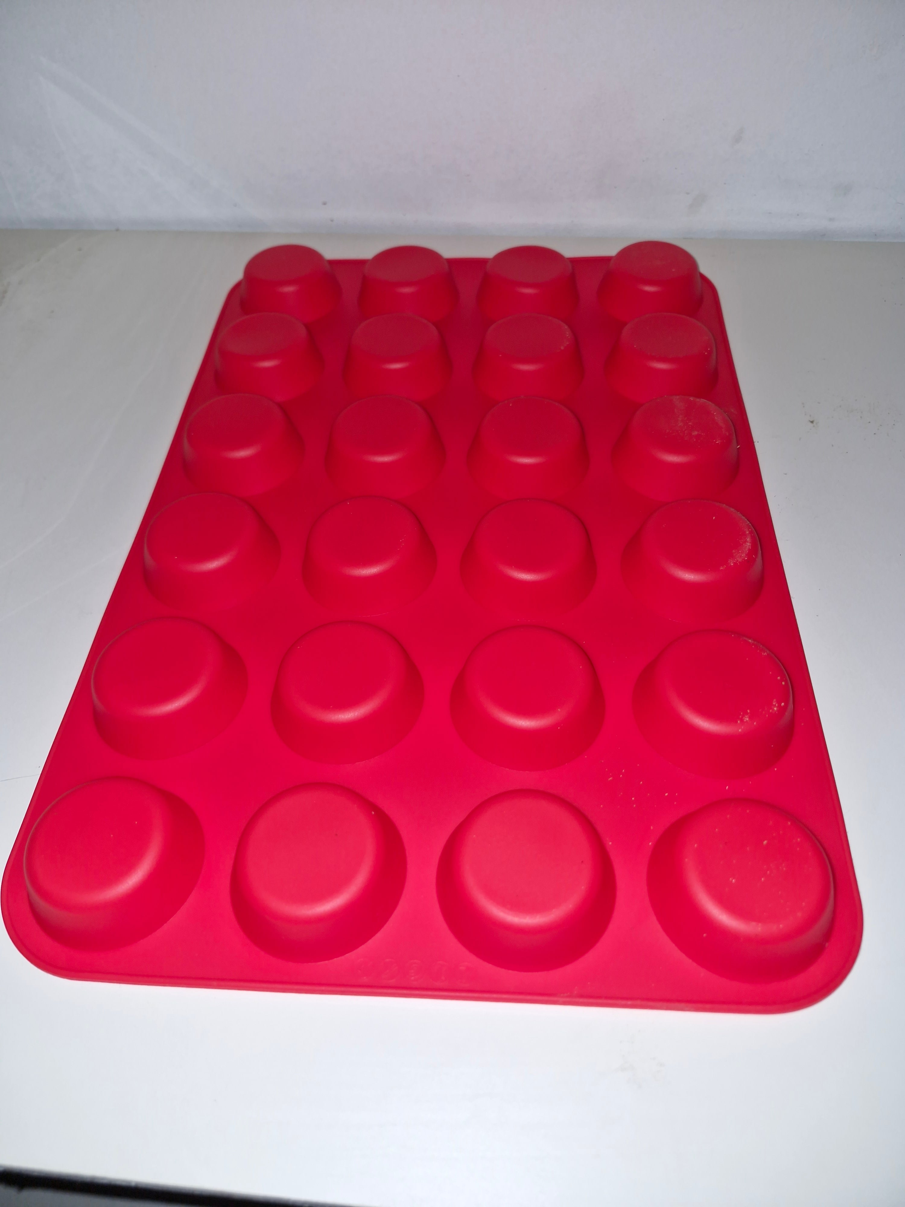 Moule à Muffins en Silicone 24 + 12 Cavités – Sans BPA, Antiadhésif, Qualité Alimentaire – Moule Cupcake & Mini Muffins – Compatible Four, Congélateur, Lave-vaisselle