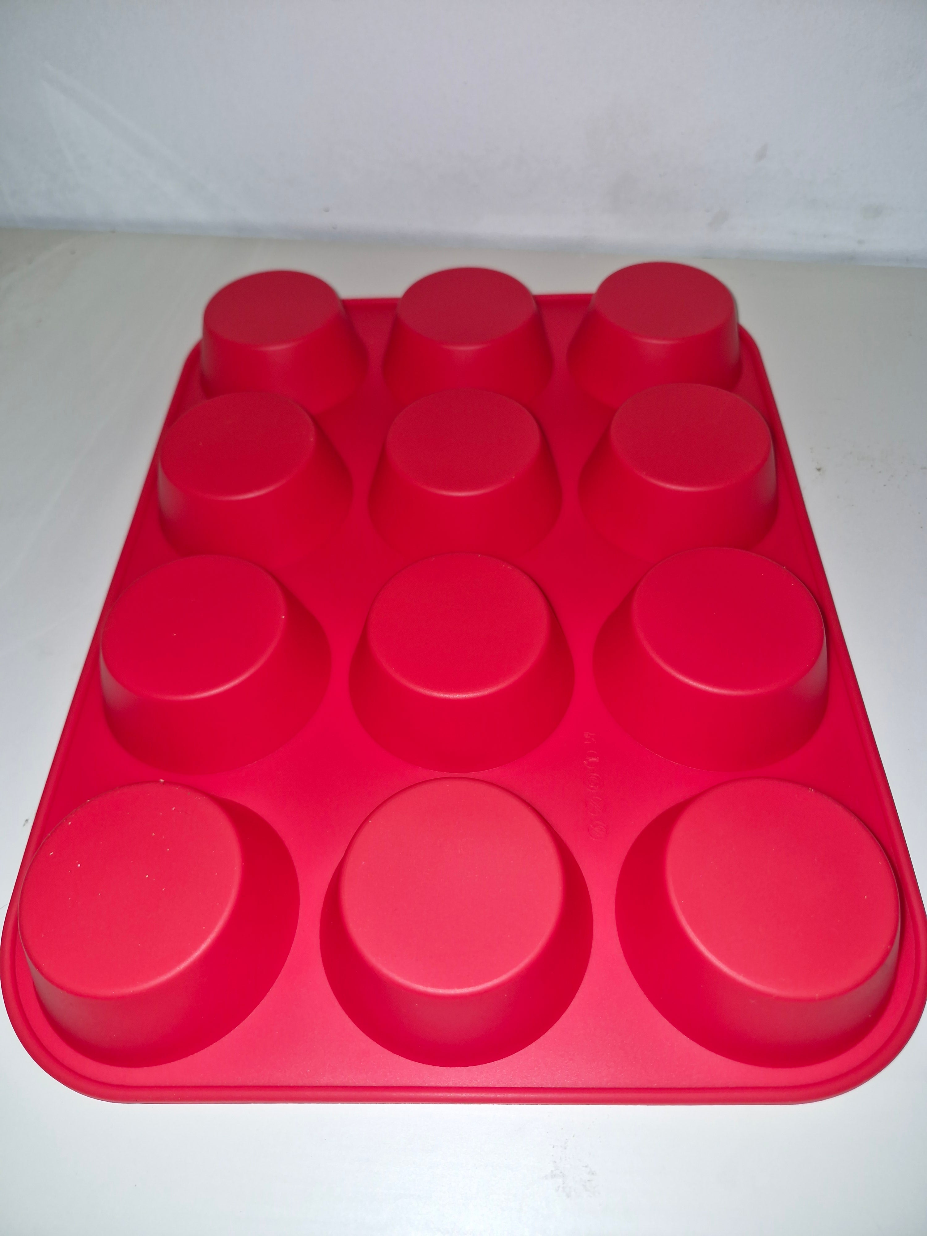 Moule à Muffins en Silicone 24 + 12 Cavités – Sans BPA, Antiadhésif, Qualité Alimentaire – Moule Cupcake & Mini Muffins – Compatible Four, Congélateur, Lave-vaisselle
