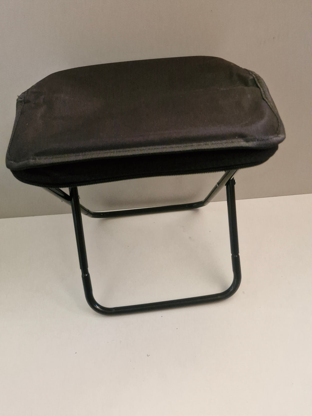 Tabouret pliant